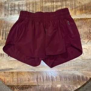Lululemon hotty hot shorts